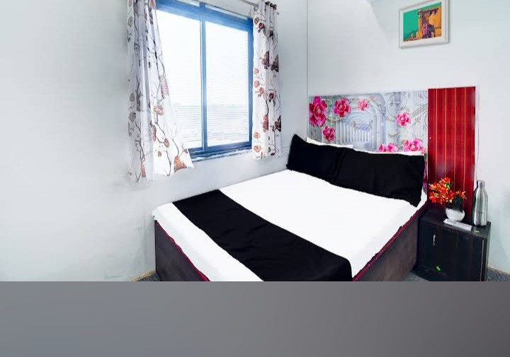 Premium Twin at OYO JMD Hotel & Restaurant
